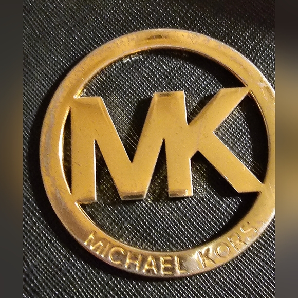 MICHAEL KORS Black crossbody leather bag with MK logo - Picture 12 of 16